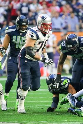 Feb 1, 2015 - Glendale, Arizona, U.S. - New England Patriots tackle SEBASTIAN VOLLMER follows the play against the Seattle Seahawks at Super Bowl XLIV, held at the University Of Phoenix Stadium. NFL American Football Herren USA 2015 - Patriots Win Super Bowl XLIX - ZUMAm67_