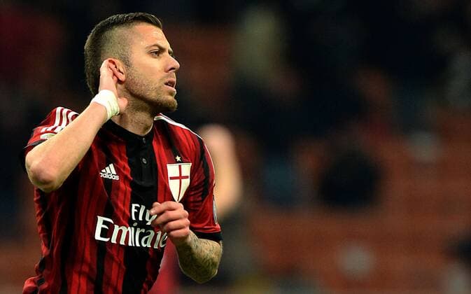 IPP20150205 Football - soccer: Serie A, AC Mailand - FC Parma, l esultanza di Jeremy Menez dopo il suo gol del 2 a 1 per il Milan (Hinweis: Verwendung nur in Deutschland - only Germany) xHOCHxZWEIx xItalyxPhotoxPressx 