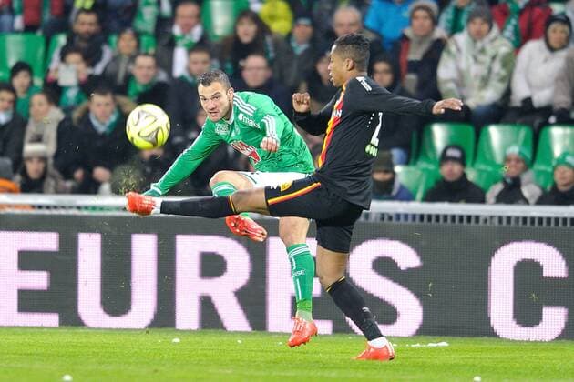 Yohan Mollo (saint etienne) vs Jean Philippe Gbamin (lens) FOOTBALL : Saint Etienne vs Lens - Ligue 1 - 06 02 2015 FredericChambert Panoramic 