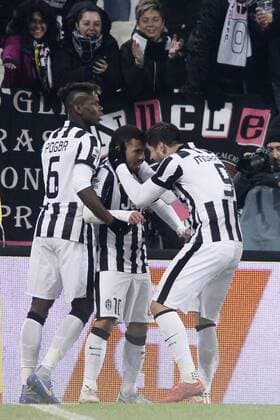 Db Torino 07 02 2015 Serie A, Juventus Turin vs AC Mailand: Torjubel Carlos Tevez 