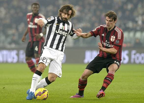 Andrea Pirlo Juventus, Andrea Poli Milan, Torino 07-02-2015, Juventus Stadium, Football Calcio 2014 2015 Serie A, Juventus Turin vs AC Mailand filippoxalfero