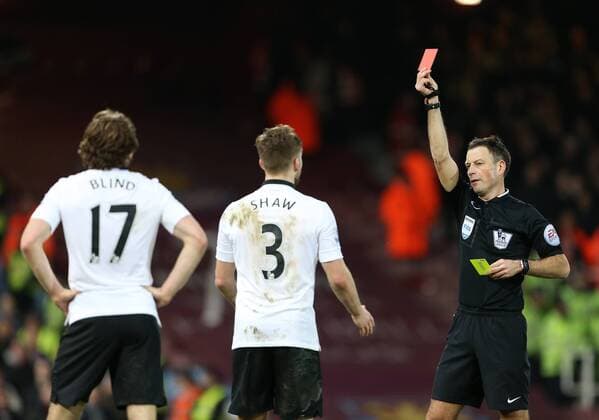 Aktuell Fußball, England, Premier League, West Ham United - Manchester United Manchester United ManU s Luke Shaw gets sent off Barclays Premier League- West Ham United vs Manchester United - Upton Park - England - 8th February 2015 - Picture David Klein Sportimage EDITORIAL USE ONLY. No use with unauthorised audio, video, data, fixture lists, club league logos or live services. Online in-match use limited to 120 images, no video emulation. No use in betting, games or single club league player publications.
