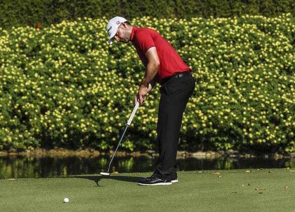 Feb. 8, 2015 - Kuala Lumpur, Malaysia - Paul Waring of England hits a shot during the final round of Maybank Malaysia Open golf tournament in Kuala Lumpur, Malaysia, 8 February 2015. Golf Malaysia Open 2015  - ZUMAn230
