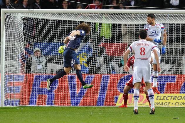 Aktuell Fußball, Frankreich, Ligue 1, Olympique Lyon - Paris St. Germain Anthony Lopes (lyon) vs David Luiz (psg) FOOTBALL : Lyon vs Paris Saint Germain - Ligue 1 - 08 03 2015 FredericChambert Panoramic 