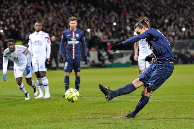 Zlatan Ibrahimovic (psg) FOOTBALL : Lyon vs Paris Saint Germain - Ligue 1 - 08 03 2015 FredericChambert Panoramic 