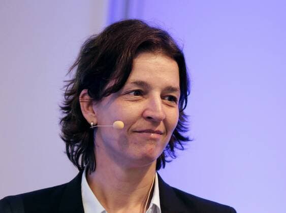 Sportbusiness, Düsseldorf, Deutschland , Internationaler Business Kongress SPOBIS im CCD Kongress Center Düsseldorf auf dem Gelände der Düsseldorfer Messe in Düsseldorf am 09. 02. 2015 Tatjana HAENNI (FIFA) Leiterin Abteilung Frauenfußball FIFA