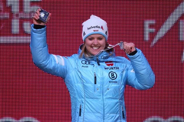 ALPINE SKIING - FIS Ski WC Vail Beaver Creek 2015 BEAVER CREEK,COLORADO,USA,12.FEB.15 - ALPINE SKIING - FIS Alpine World Ski Championships, Raptor, giant slalom, ladies, award ceremony. Image shows Viktoria Rebensburg (GER).