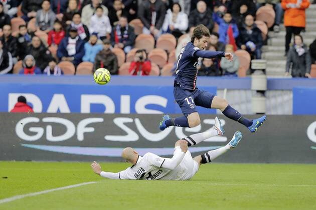 Maxwell Scherrer Cabelino Andrade (psg), Alaeddine Yahia (SM Caen) FOOTBALL : Paris st Germain vs SM Caen - Ligue 1 - 14 02 2015 StephaneAllaman Panoramic 