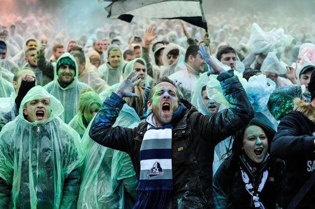 Girondins Bordeaux Fans feiern mit Farbpulver - 15 02 2015 ThierryBreton 