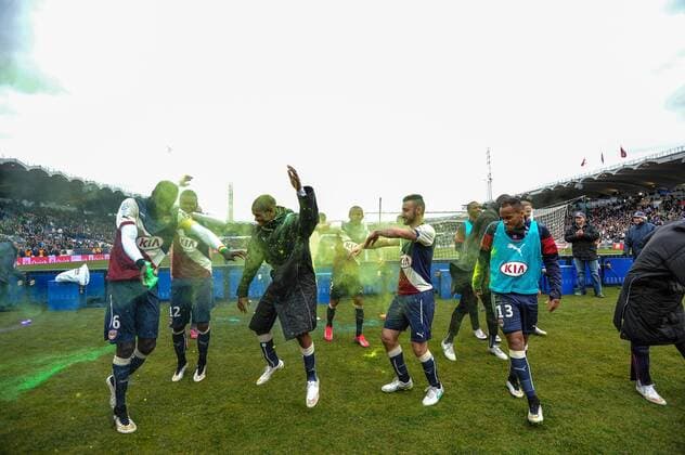 Joie fin de match (gir) FOOTBALL : Bordeaux vs St Etienne - 25eme journee de L1 - 15 02 2015 ThierryBreton Panoramic 
