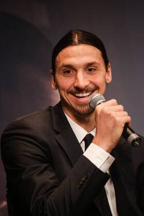 ZLATAN IBRAHIMOVIC - Pressekonferenz zu Ibrahimovics Torjubelperformance als Aktion des Welternährungsprogramms der Vereinten Nationen, die auf weltweite Hungersnöte aufmerksam machen sollte - Paris - 15 01 2015 PhilippeSTERC 