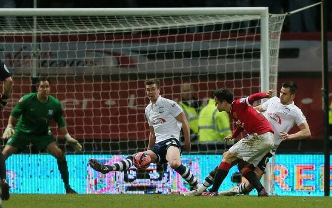 Ander Herrera OF Manchester United ManU scores the equalising goal - FA Cup Fifth Round - Preston North End vs Manchester Utd - Deepdale Stadium - Preston - England - 16th February 2015 - Picture Simon Bellis Sportimage EDITORIAL USE ONLY. No use with unauthorised audio, video, data, fixture lists, club league logos or live services. Online in-match use limited to 120 images, no video emulation. No use in betting, games or single club league player publications.