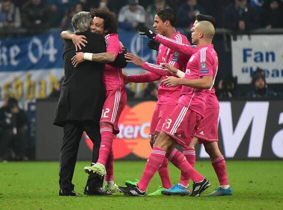 18.02.2015, xjhx, Fussball UEFA Champions League, FC Schalke 04 - Real Madrid, v.l. Trainer Carlo Ancelotti (Real Madrid), Marcelo (Real Madrid) Torjubel, Goal celebration, celebrate the goal 0:2