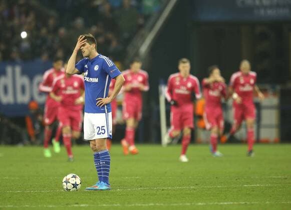 Foto : Verlierer Schalke , Kllas Jan Huntelaar nach dem 0-1 von Ronaldo Fussball Champions League am Mi. 18.02.2015 Schalke 04 - Real Madrid