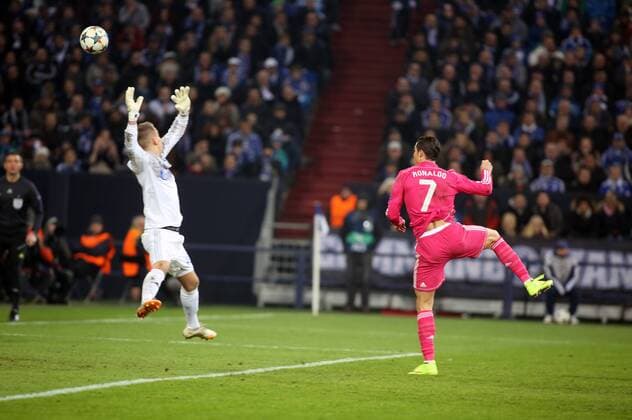 CL-Achtelfinale : FC Schalke 04 - Real Madrid CF 18.02.2015 Tor 0:1 durch Cristiano Ronaldo gegen TW Timon Wellenreuther HM