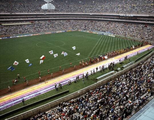 1 Jahr bis WM 2022: Historie, Stadien und Architektur Eröffnungsfeier zur WM 1986 in Mexiko