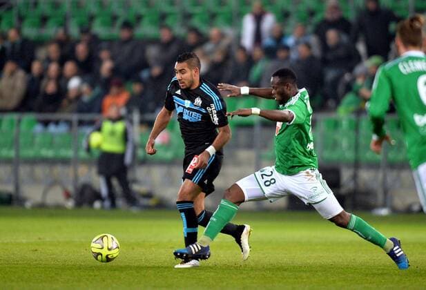 Aktuell Fußball, Frankreich, Ligue 1, AS St. Etienne - Olympique Marseille Dimitri Payet (om) - Ismael Diomande (sainte) FOOTBALL : Saint Etienne vs Marseille - Ligue 1 - 02 22 2015 AnthonyBIBARD FEP Panoramic 