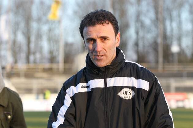 Oldenburg, 22. Februar 2015 Fußball, Saison 2014 2015, Regionalliga Nord, 22. Spieltag, VfB Oldenburg - VfB Lübeck: Predrag Uzelac (Trainer VfB Oldenburg)