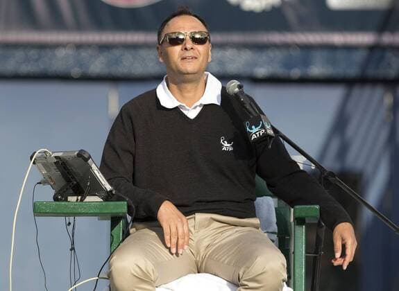 Referee Mohamed Lahyani Tennis - Dubai Duty Free Tennis Championships - ATP Tennis Herren - - Dubai - - United Arab Emirates - 23 February 2015.