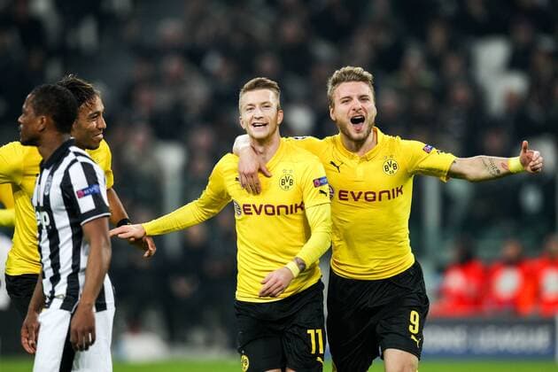 l-r: Torjubel von Pierre-Emerick Aubameyang 17 (Borussia Dortmund), Marco Reus 11 (Borussia Dortmund) und Ciro Immobilie 9 (Borussia Dortmund) , Juventus Turin vs. Borussia Dortmund, Fussball, Champions League, 24.02.2015 , EP_CKT