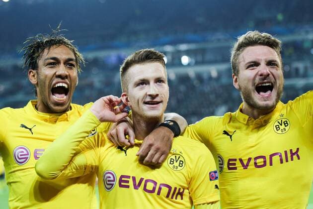 l-r: Torjubel von Pierre-Emerick Aubameyang 17 (Borussia Dortmund), Marco Reus 11 (Borussia Dortmund) und Ciro Immobilie 9 (Borussia Dortmund) , Juventus Turin vs. Borussia Dortmund, Fussball, Champions League, 24.02.2015 , EP_CKT