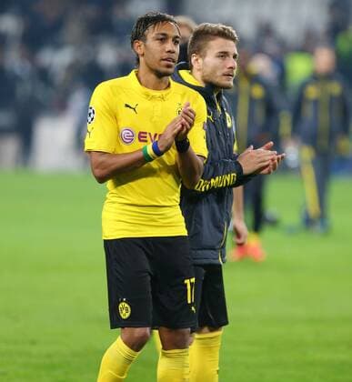 Dienstag 24.02.2015, Saison 2014 2015, UEFA Champions League, Achtelfinale Hinspiel im Turiner Juventus-Stadium, Juventus Turin - BVB Borussia Dortmund, Enttäuschung bei den Dortmunder Spielern nach Abpfiff: Pierre-Emerick Aubameyang (BVB) mit Ciro Immobile (BVB), v.l.