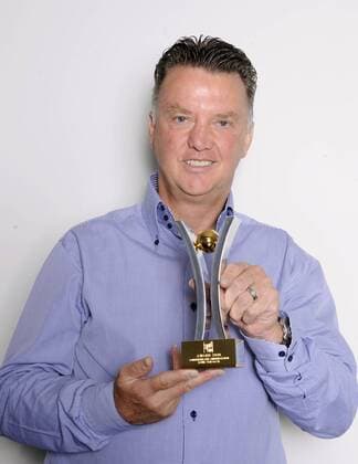 Trainer Louis van Gaal (FC Bayern München) erhält den Sport Bild Award 2010