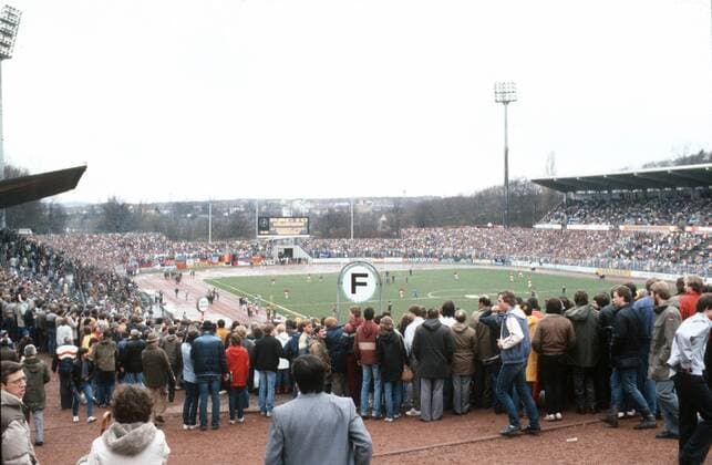 Fußball, Stadiongeschichte 1. FC Saarbrücken Stadionuebersicht 1. FC Saarbrücken 4 - 1985 HM