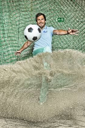 INTERVIEW MATS HUMMELS AM 22.6.2013 IN MUENCHEN