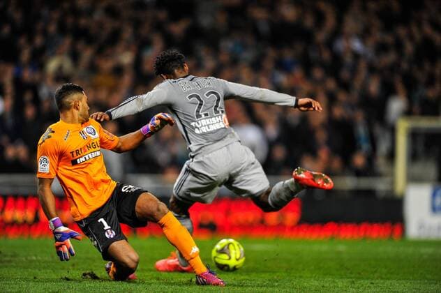 4eme but et joire Michy Batshuayi (om) FOOTBALL : FC Toulouse vs Olympique Marseille - Ligue 1 2014 2015 - 06 03 2015 ThierryBreton Panoramic 