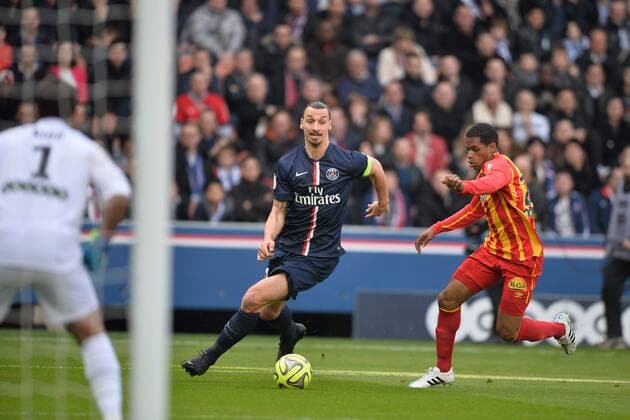 Aktuell Fußball, Frankreich, Ligue 1, Paris St. Germain - RC Lens Zlatan Ibrahimovic psg FOOTBALL Paris SG vs Lens - Ligue 1 - 07 03 2015 AnthonyBIBARD FEP Panoramic 
