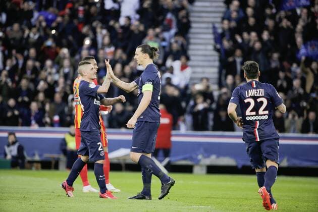 Zlatan Ibrahimovic (psg) joie suite au but, Marco Verratti (psg) FOOTBALL : Paris st Germain vs RC Lens - Ligue 1 - 07 03 2015 StephaneAllaman Panoramic 