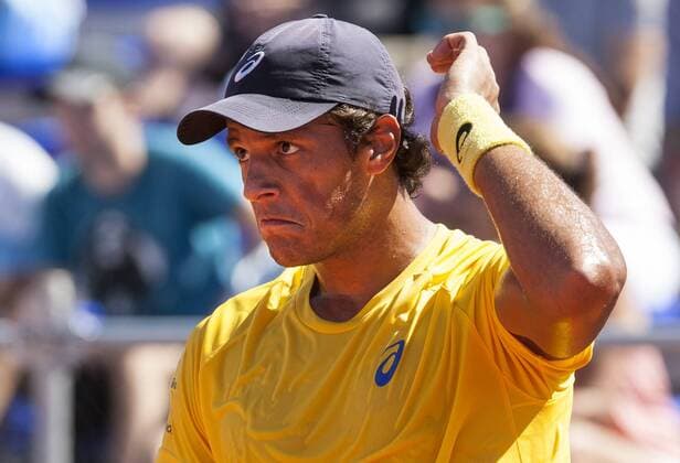 The Brazilian tennis player Joao Souza reacts during the Davis Cup World Group First round singles match in Villa Martelli, near Buenos Aires, capital of Argentina, on March 8, 2015. MartinxZabala) (jp) (SP)ARGENTINA-VILLA MARTELLI-TENNIS-DAVIS CUP e MARTINxZABALA 