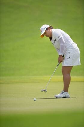 Inbee Park (KOR) wins the HSBC Women s Champions 2015 at Sentosa Golf Club in Singapore on March 8th, 2015. The 26 year old world number 2 shot 70 on the final day to finish 2 strokes ahead of the field with a 15 under par 273, She took home $210,000 in prize money and the tournament trophy. NoxThirdxPartyxSales  (ldta_hsbc038)