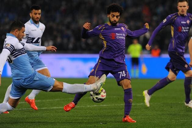 09.03.2015. Rome, Italy. Serie A Football. Lazio versus Fiorentina. Mohamed Salah (Fio) is challenged by Mauricio (Laz) xGiuseppexMaffiax  ActionPlus11603750