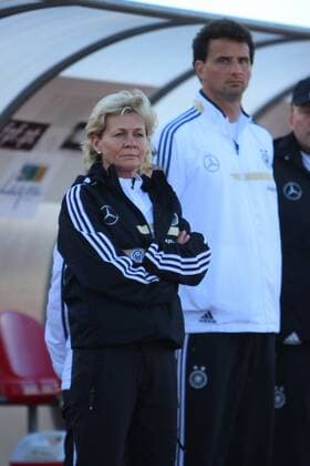 09.03.2015 xcex Deutschland, Brasilien, Fussball, Nationalmannschaft, Algarve Cup 2015 Deutschland gegen Brasilien Trainerin Silvia Neid (Deutschland, Bundestrainerin