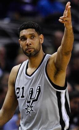 March 12, 2015 - San Antonio Spurs forward Tim Duncan gestures as he enters the game against the Cleveland Cavaliers in the first half of an NBA Basketball Herren USA basketball game Thursday, March 12, 2015 in San Antonio, Texas. The Cavaliers beat the Spurs, 128-125 in overtime. NBA Cavaliers Beat Spurs 128-125 - ZUMAbm2_