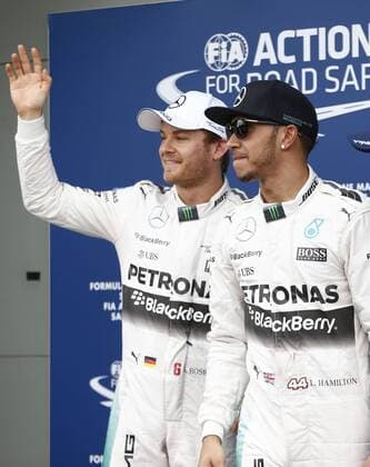 Motorsports: FIA Formula One World Championship WM Weltmeisterschaft 2015, Grand Prix of Australia, 6 Nico Rosberg (GER, Mercedes AMG Petronas Formula One Team), 44 Lewis Hamilton (GBR, Mercedes AMG Petronas Formula One Team), xHOCHxZWEIx