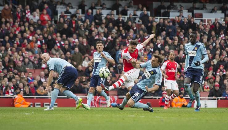 14.03.2015. London, England. Barclays Premier League. Arsenal versus West Ham. Arsenal s Olivier Giroud opens the scoring in the last minute of the first half. xNigelxCookex  ActionPlus11604794