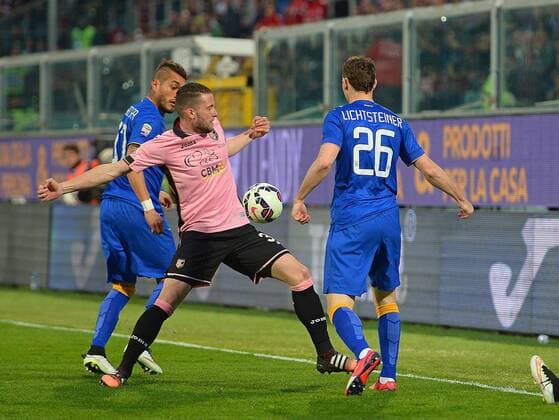 IPP20150314 Football - soccer: Serie A, US Palermo - Juventus Turin, Fabio Daprela, Roberto Pereyra, Stephan Lichtsteiner xHOCHxZWEIx xItalyxPhotoxPressx 