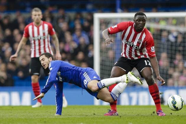15.03.2015. London, England. Barclays Premier League. Chelsea versus Southampton. Chelsea& x2019;s Eden Hazard upended by the challenge of Southampton s Victor Wanyama xCraigxMercerx  ActionPlus11605268