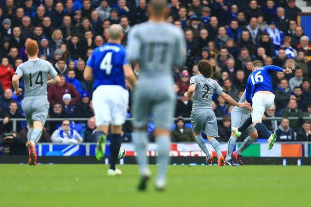 James McCarthy of Everton scores the opening goal - Everton vs. Newcastle United - Barclay s Premier League - Goodison Park - Liverpool - 15 03 2015 Pic Philip Oldham Sportimage EDITORIAL USE ONLY. No use with unauthorised audio, video, data, fixture lists, club league logos or live services. Online in-match use limited to 120 images, no video emulation. No use in betting, games or single club league player publications.