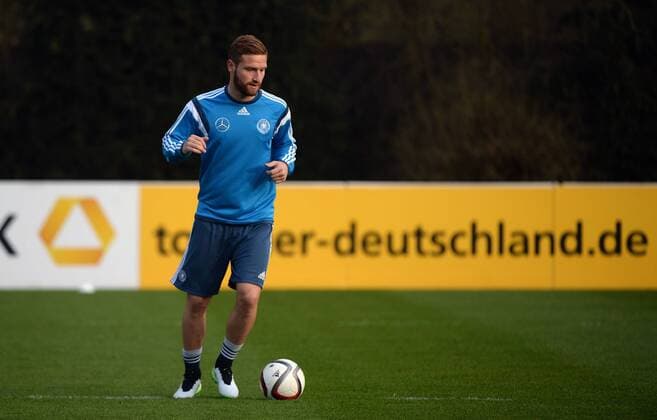 23.03.2015, xjhx, Fussball International, Training Deutschen Fussball Nationalmanschaft, v.l. Shkodran Mustafi (Deutsche Fussball Nationalmannschaft DFB)