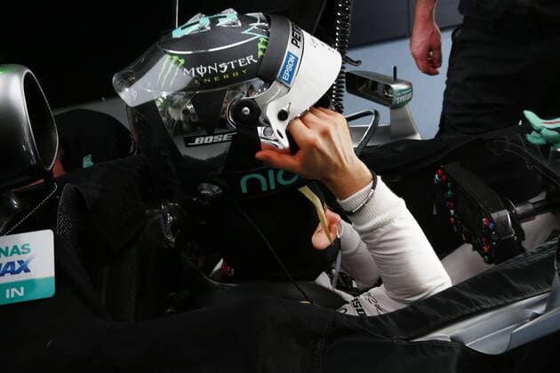 Motorsports: FIA Formula One World Championship WM Weltmeisterschaft 2015, Grand Prix of Malaysia, 6 Nico Rosberg (GER, Mercedes AMG Petronas Formula One Team), xHOCHxZWEIx