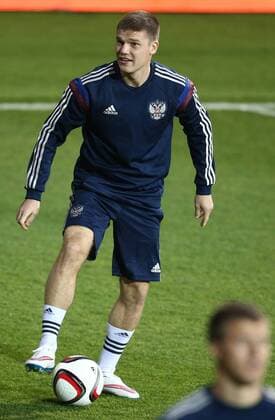 PODGORICA, MONTENEGRO. MARCH 26, 2015. Midfielder Igor Denisov practices during a training session of the Russian national football team ahead of a UEFA EURO EM Europameisterschaft Fussball 2016 qualifying match against Montenegro. Stanislav Krasilnikov TASS  RE15F90B
