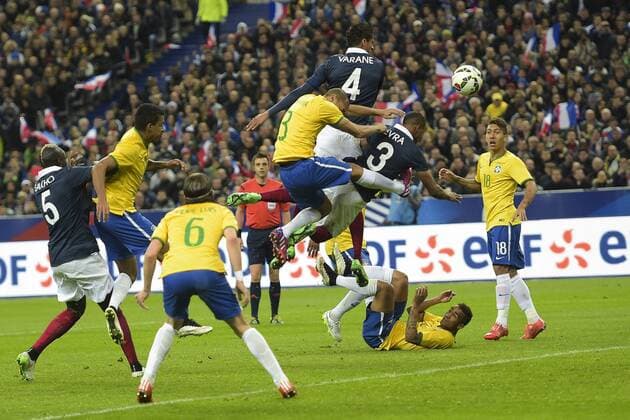 Tor durch Raphael Varane (Fra) FOOTBALL : FRA vs BRA - 26 03 2015 JBAutissier 