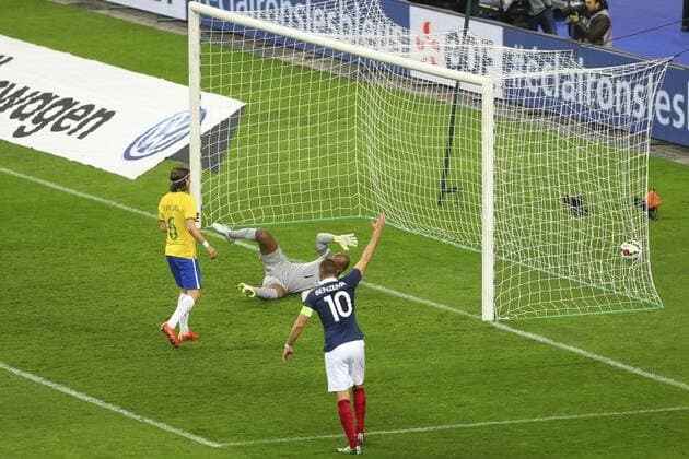 Tor durch Raphael Varane (France) FOOTBALL : FRA vs BRA - 26 03 2015 GwendolineLeGoff 