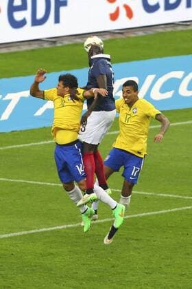Thiago Silva (BRA) Luiz Gustavo (BRA) vs Mamadou Sakho (FRA) Frankreich - Brasilien 26 03 2015 GwendolineLeGoffx 