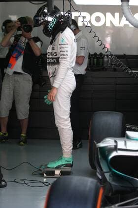 Motorsports: FIA Formula One World Championship WM Weltmeisterschaft 2015, Grand Prix of Malaysia, 6 Nico Rosberg (GER, Mercedes AMG Petronas Formula One Team), xHOCHxZWEIx