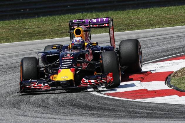 March 27, 2015 - Sepang, Malaysia - Australian Daniel Ricciardo of Infiniti Red Bull Racing in action during first practice session of Malaysian Formula One Grand Prix at Sepang Interational Circuit (SIC) in Sepang, Malaysia on 27 March 2015. Malaysian Formula One Grand Prix Day One  - ZUMAn230